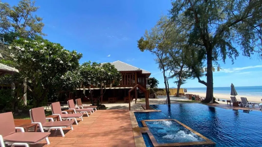 Baan Talay Dao Resort