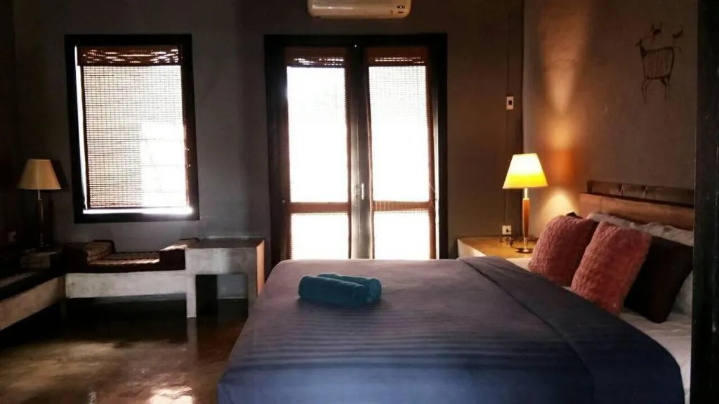 Bed in Avartarn Miracles Hotel