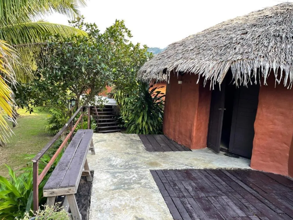 Avartarn Miracles Hotel