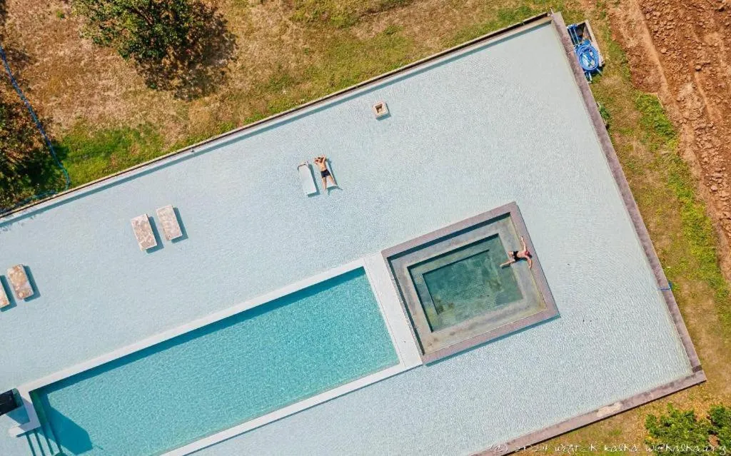 Avartarn Miracles Hotel