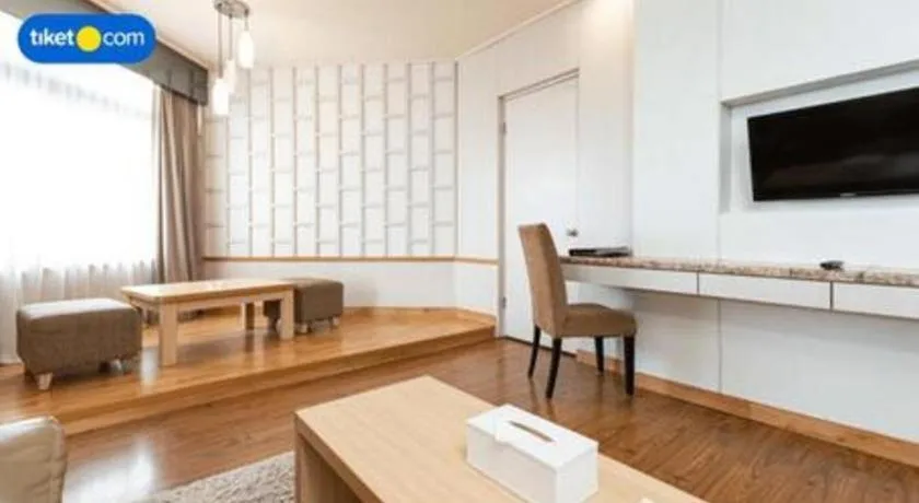 Horison Ultima Makassar