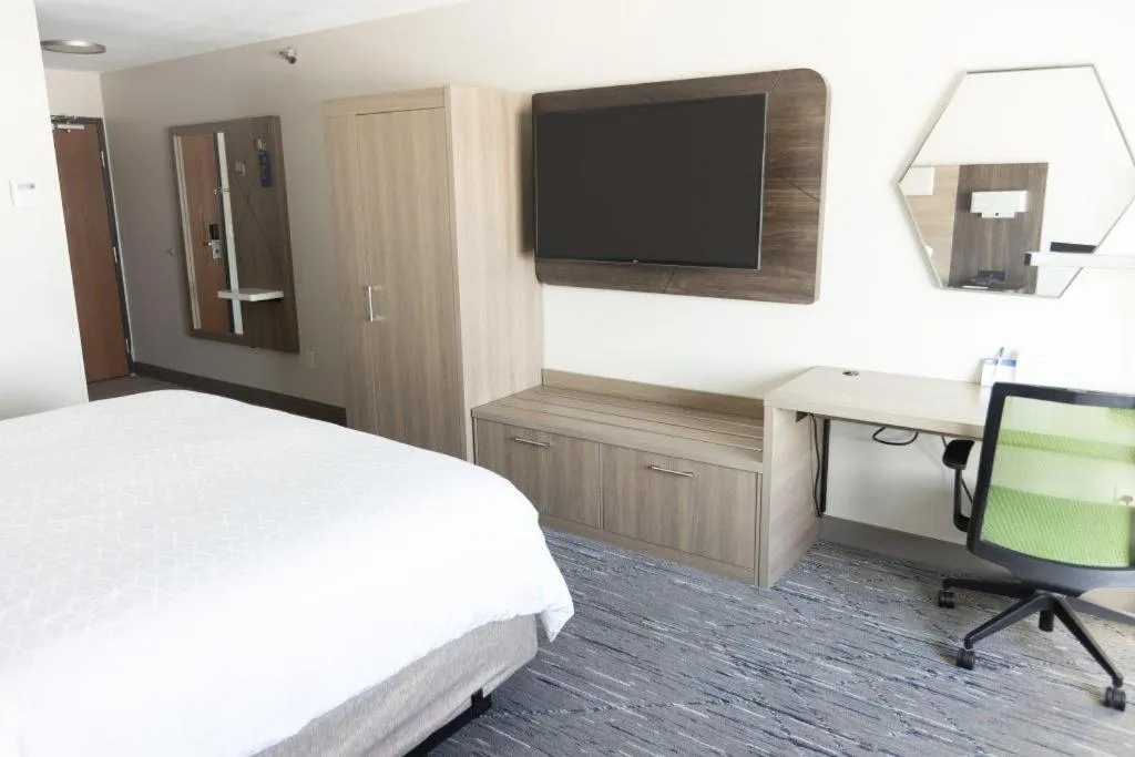 Bed in Holiday Inn Express O'Neill By IHG