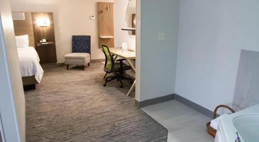 Bed in Holiday Inn Express O'Neill By IHG