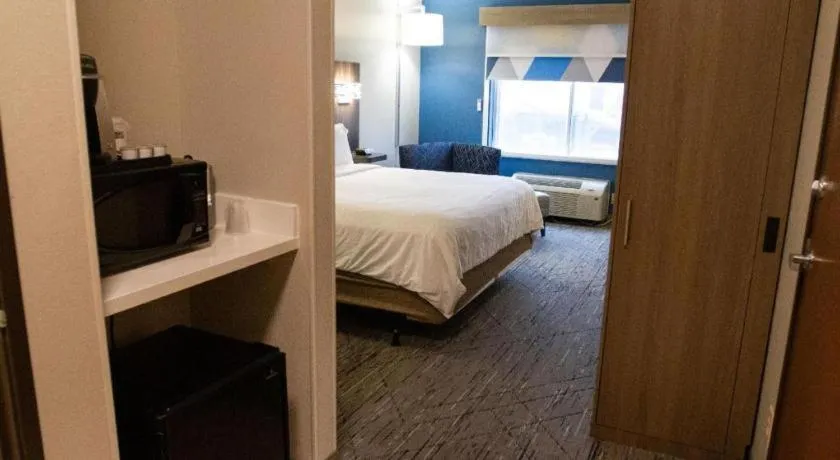 Bed in Holiday Inn Express O'Neill By IHG