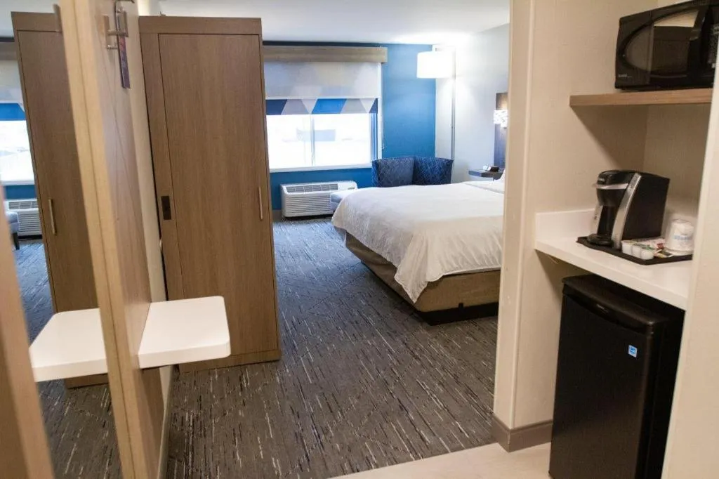 Bed in Holiday Inn Express O'Neill By IHG