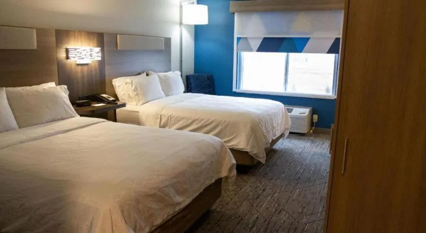 Bed in Holiday Inn Express O'Neill By IHG