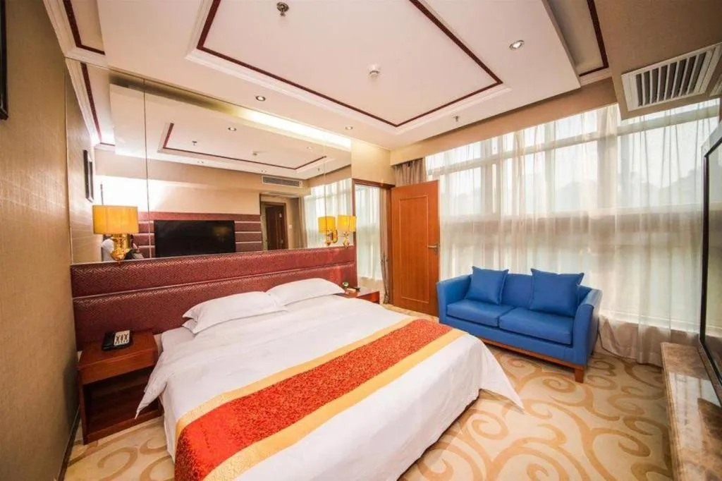 Bed in Milu Hotel