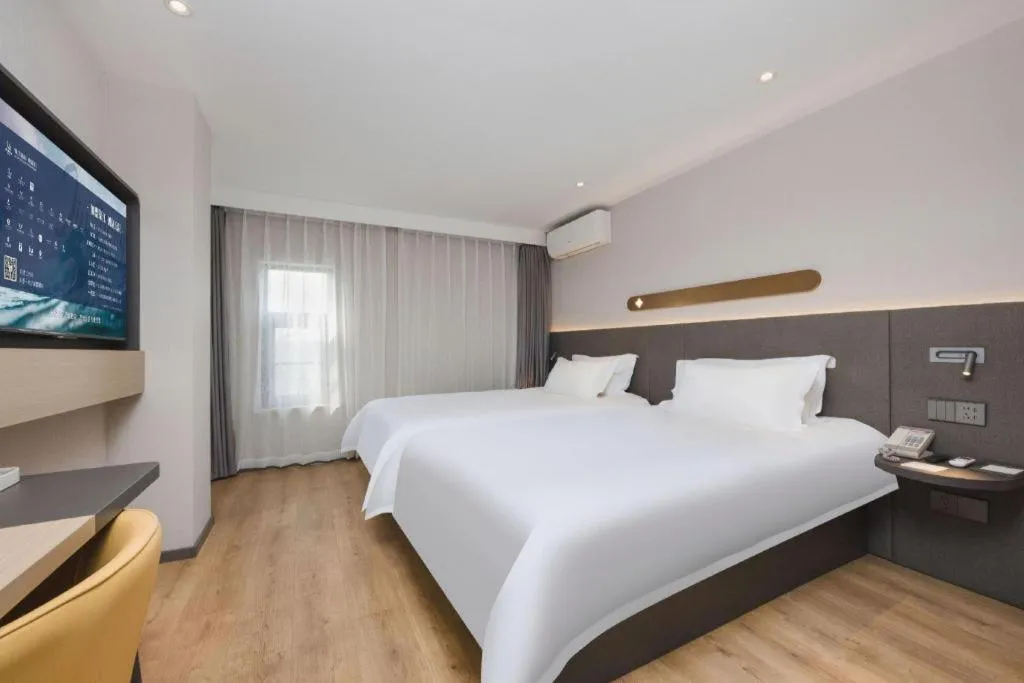 Bed in Jinjiang Inn Shenzhen Airport