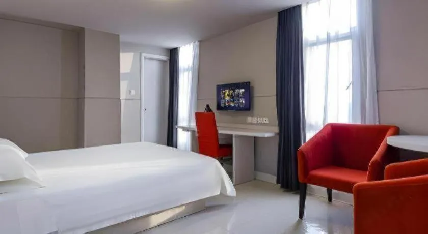 Bed in Jinjiang Inn Shenzhen Airport