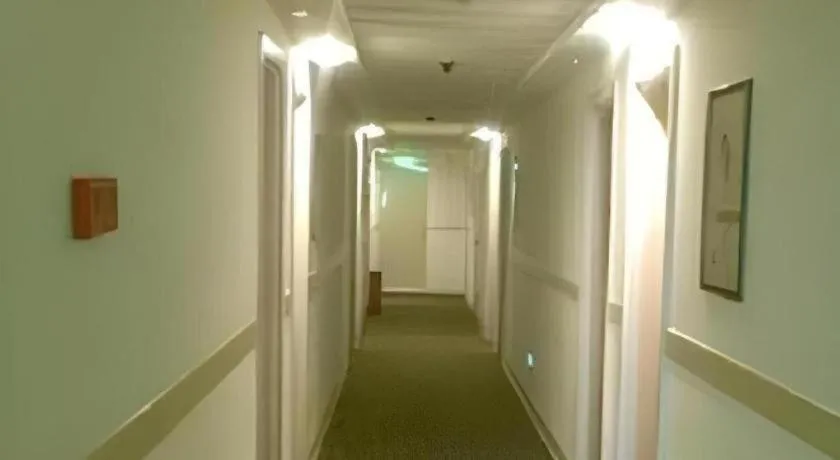 Jinjiang Inn Zhuhai Xiangzhou Qinglv Middle Road Theater