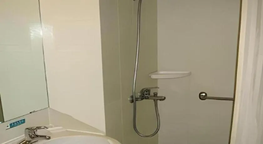 Jinjiang Inn Zhuhai Xiangzhou Qinglv Middle Road Theater