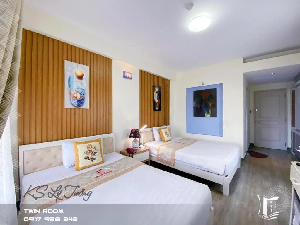 Bed in Ideal Hotel Hue