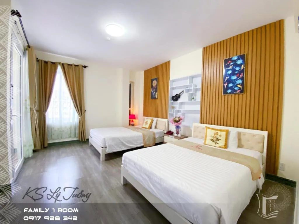 Bed in Ideal Hotel Hue