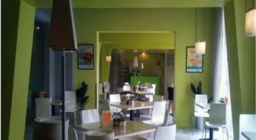 JinJiang Inn Chendu Taikoo Li Dongfeng Bridge