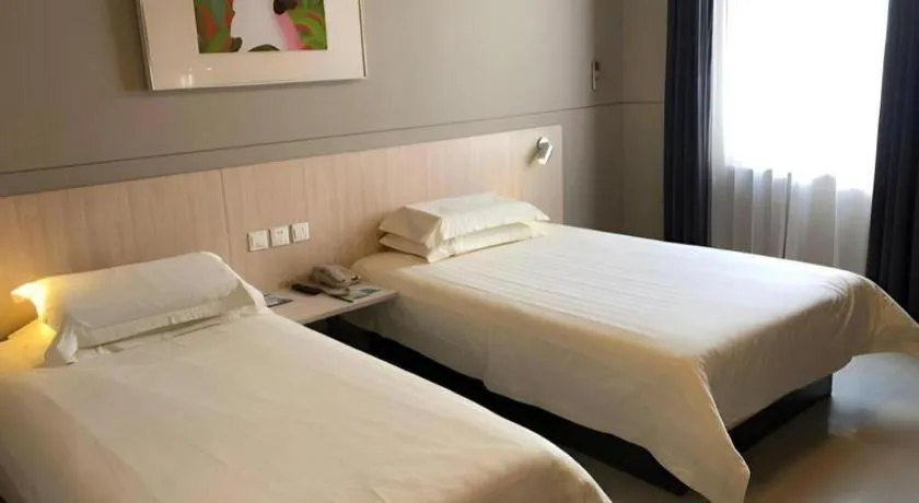 Bed in Jinjiang Inn Shanghai Expo Park Pusan Rd