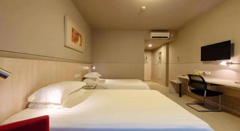 Bed in Jinjiang Inn Shanghai Expo Park Pusan Rd