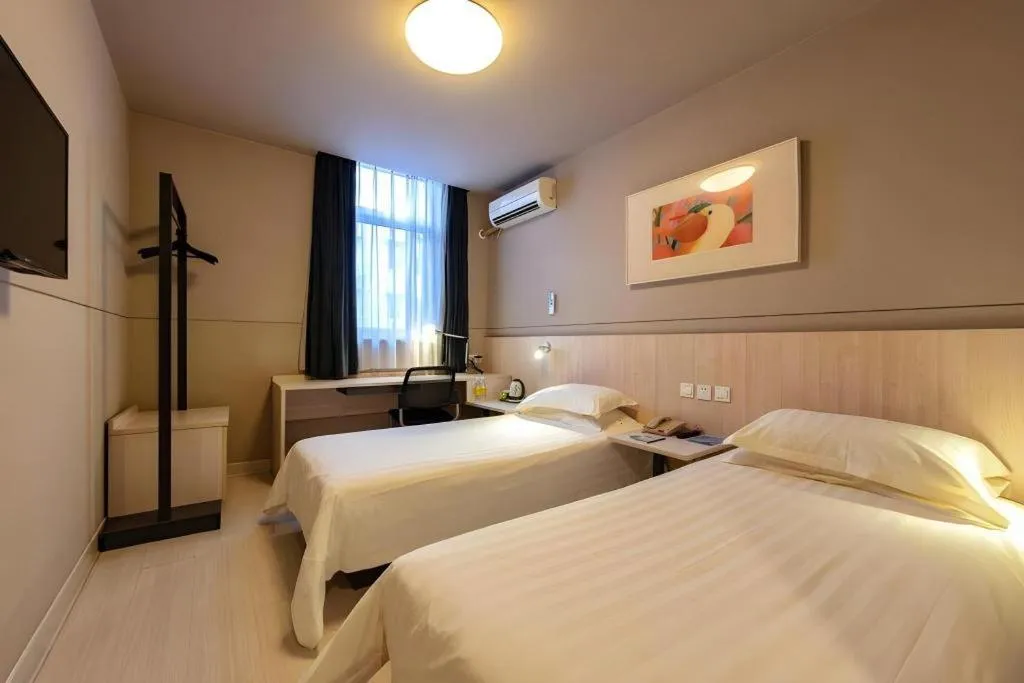 Bed in Jinjiang Inn Shanghai Expo Park Pusan Rd