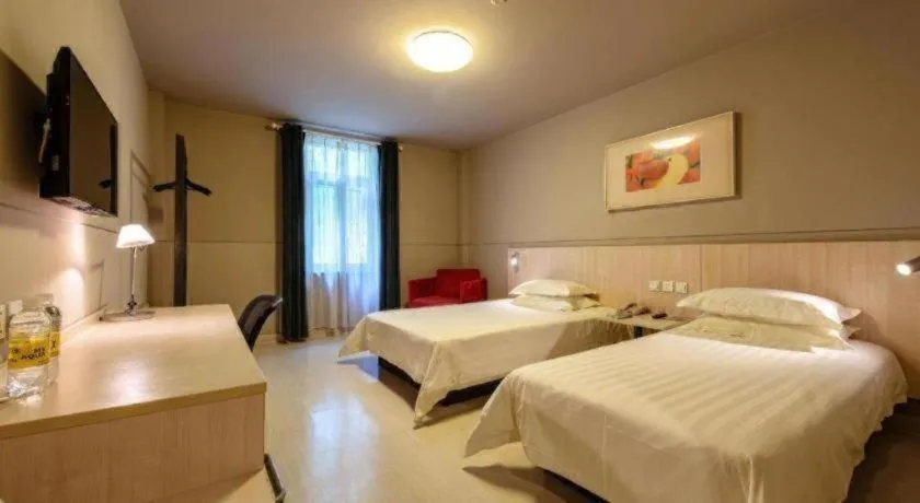 Bed in Jinjiang Inn Shanghai Expo Park Pusan Rd