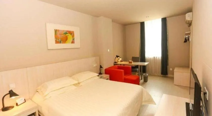 Bed in Jinjiang Inn Shenyang North Station