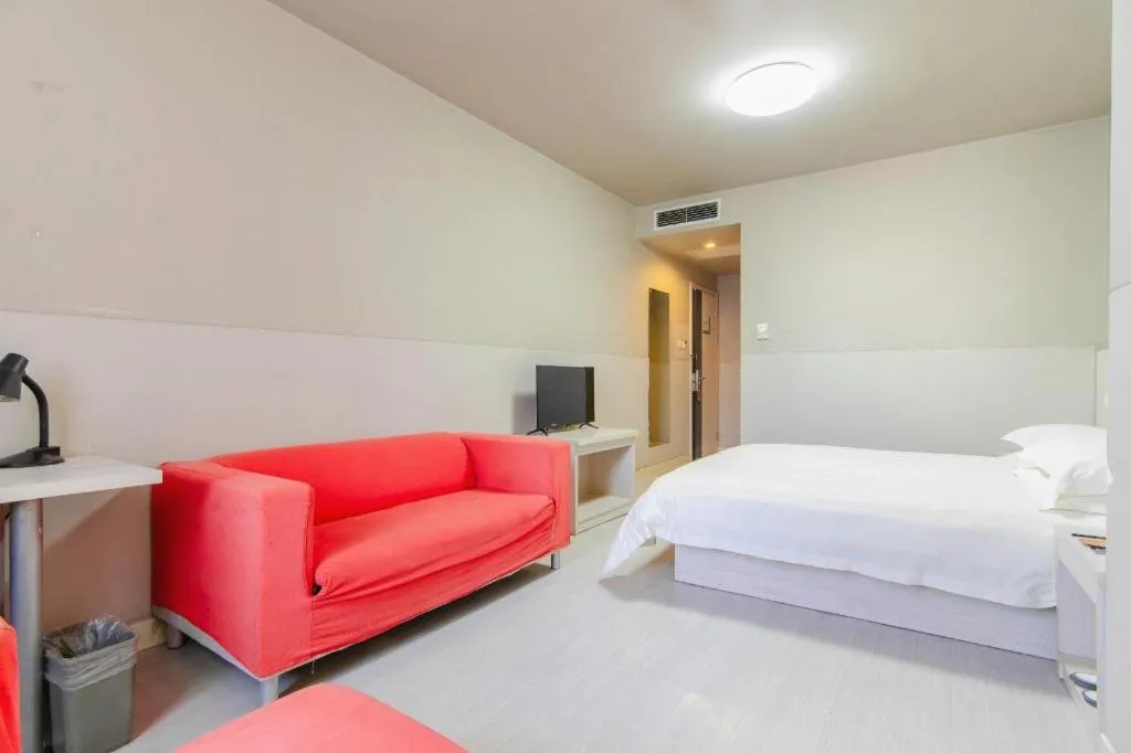 Bed in Jinjiang Inn Shenyang North Station