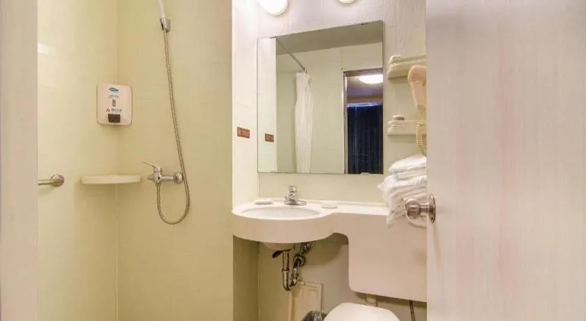 Jinjiang Inn Shenyang North Station