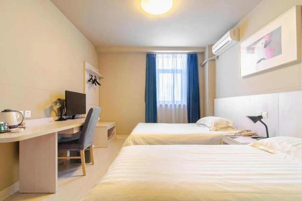 Bed in Jinjiang Inn Shenyang North Station