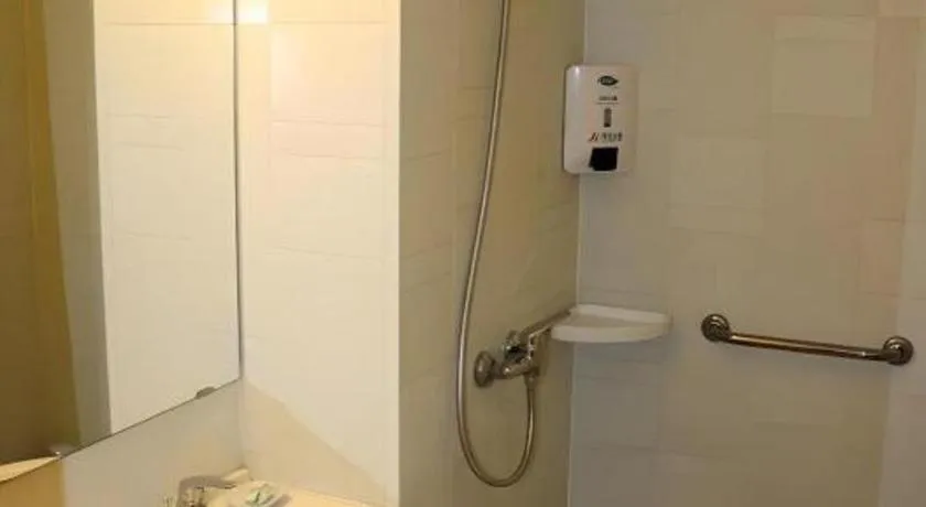 Jinjiang Inn Shenyang North Station