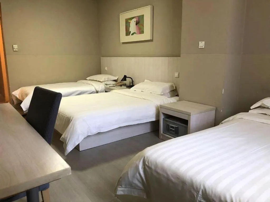 Bed in Jinjiang Inn Shenyang North Station