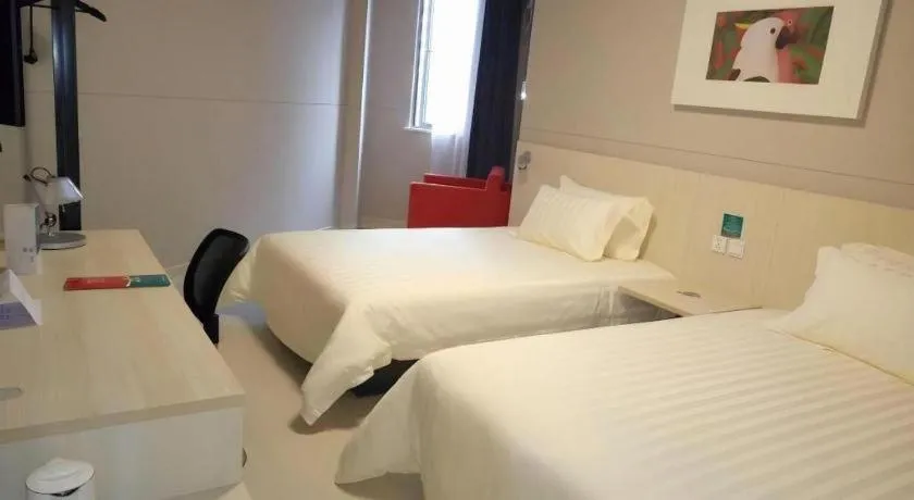 Bed in Jinjiang Inn Shenyang North Station