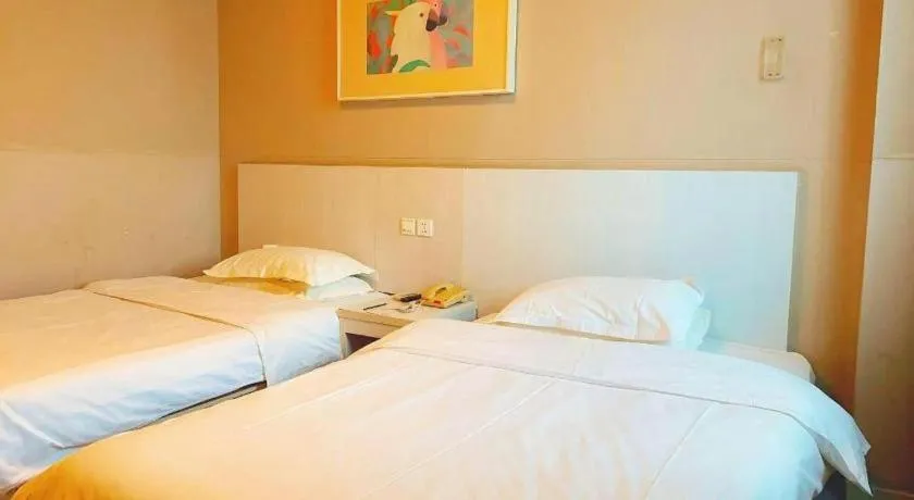 Bed in Jinjiang Inn Shenyang North Station