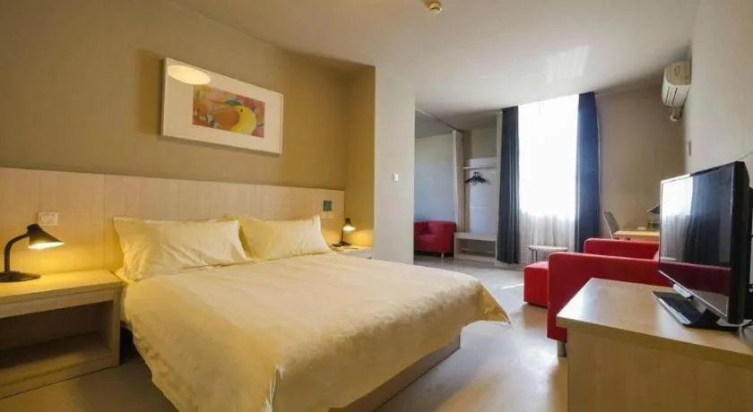 Bed in Jinjiang Inn Shenyang North Station