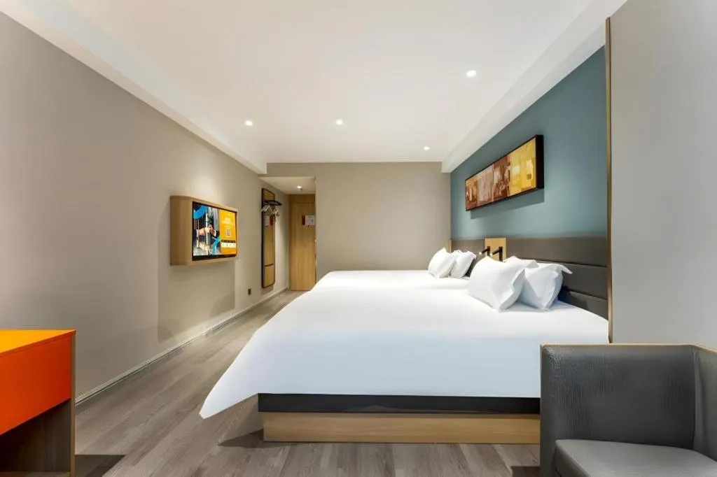 Bed in Jinjiang Inn Wuhan Wansongyuan Food Street Qushui Building