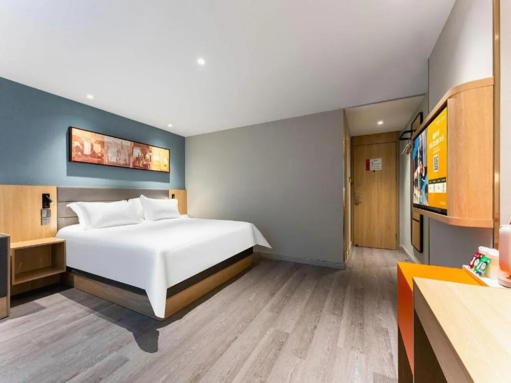 Bed in Jinjiang Inn Wuhan Wansongyuan Food Street Qushui Building