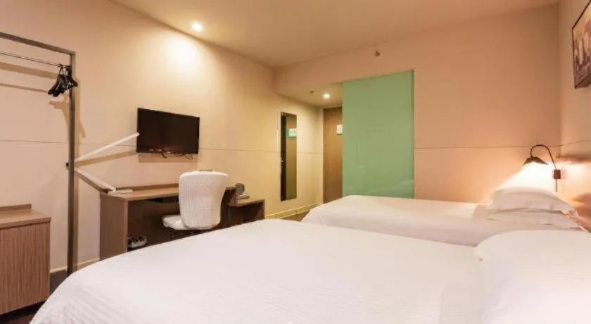 Bed in Jinjiang Inn Select Wuhan Xinhua Road Xiehe Hospital