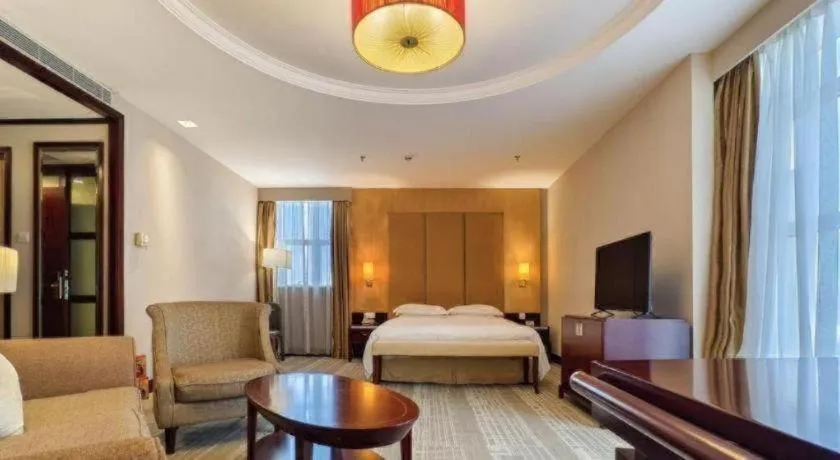 Bed in Golden Diamond Hotel Zhongshan