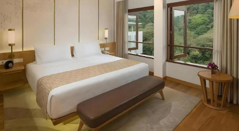 Bed in Padma Hotel Bandung