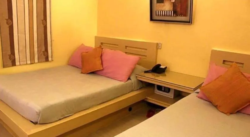 Franchise One Hotel 7430