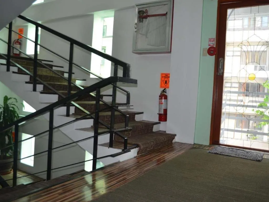 Franchise One Hotel 7430