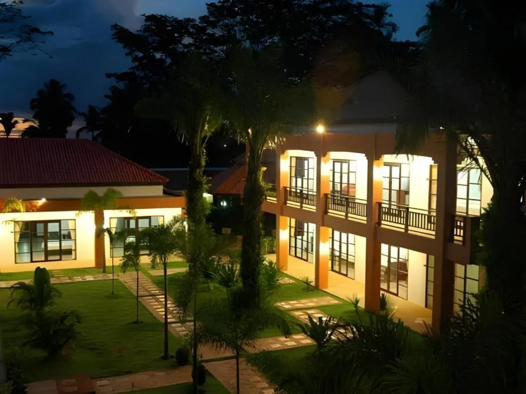 Khaolak Palm Hill Resort