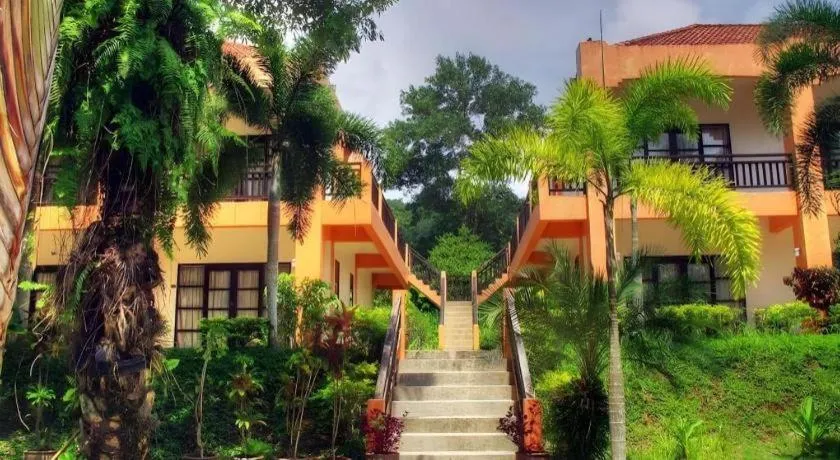 Khaolak Palm Hill Resort