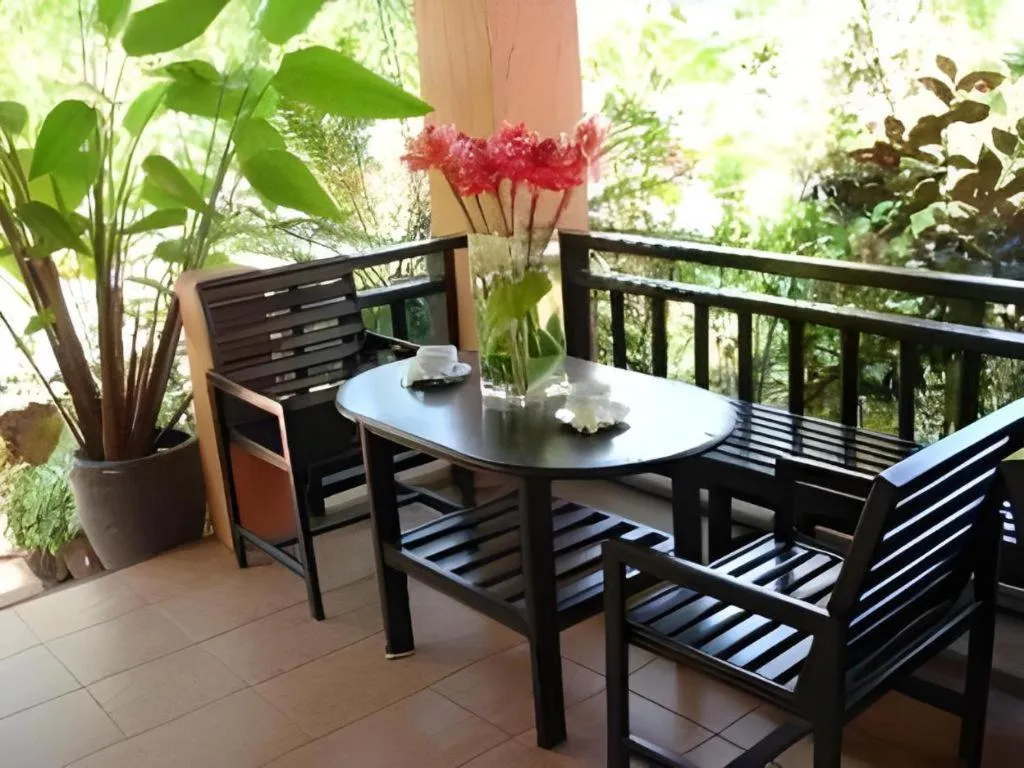 Khaolak Palm Hill Resort