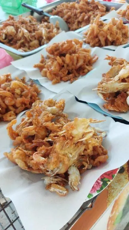 Nana Chat Bangsaen Hotel