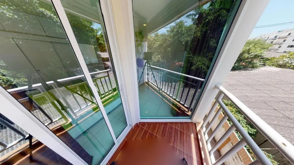 Nana Chat Bangsaen Hotel