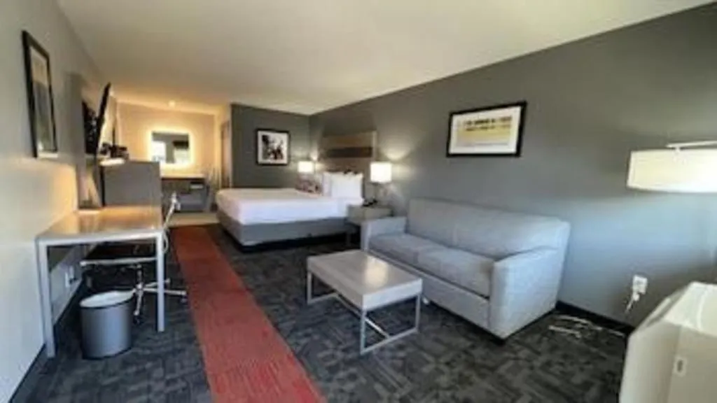 Bed in Pacific Motor Inn