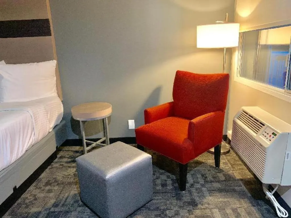 Bed in Pacific Motor Inn