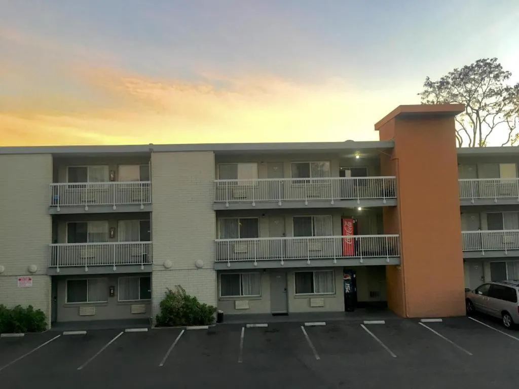 Pacific Motor Inn