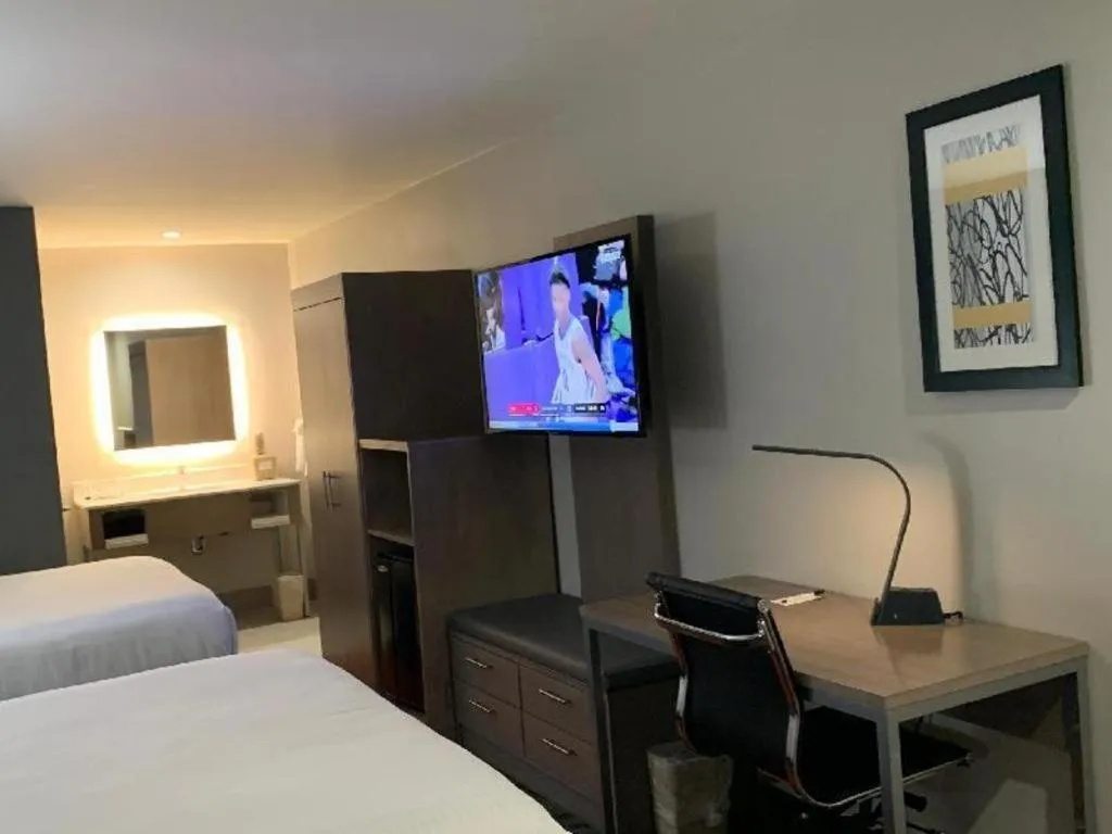 Bed in Pacific Motor Inn