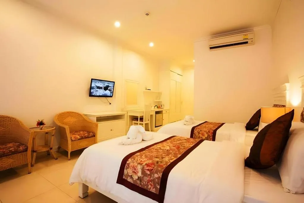 Bed in Amarin Resort