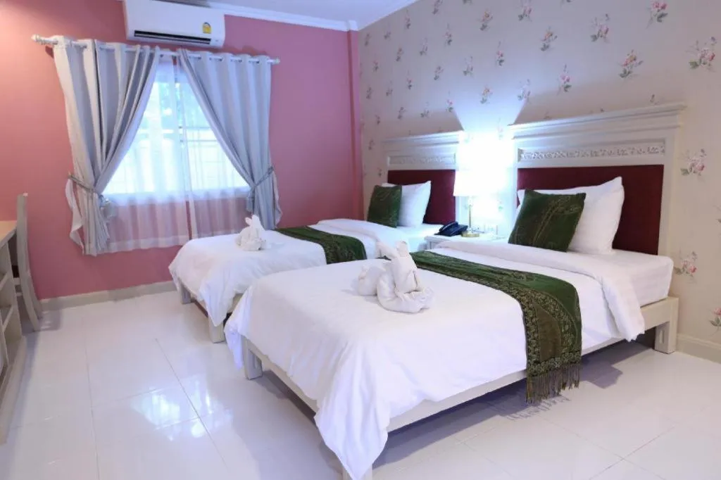 Bed in Amarin Resort