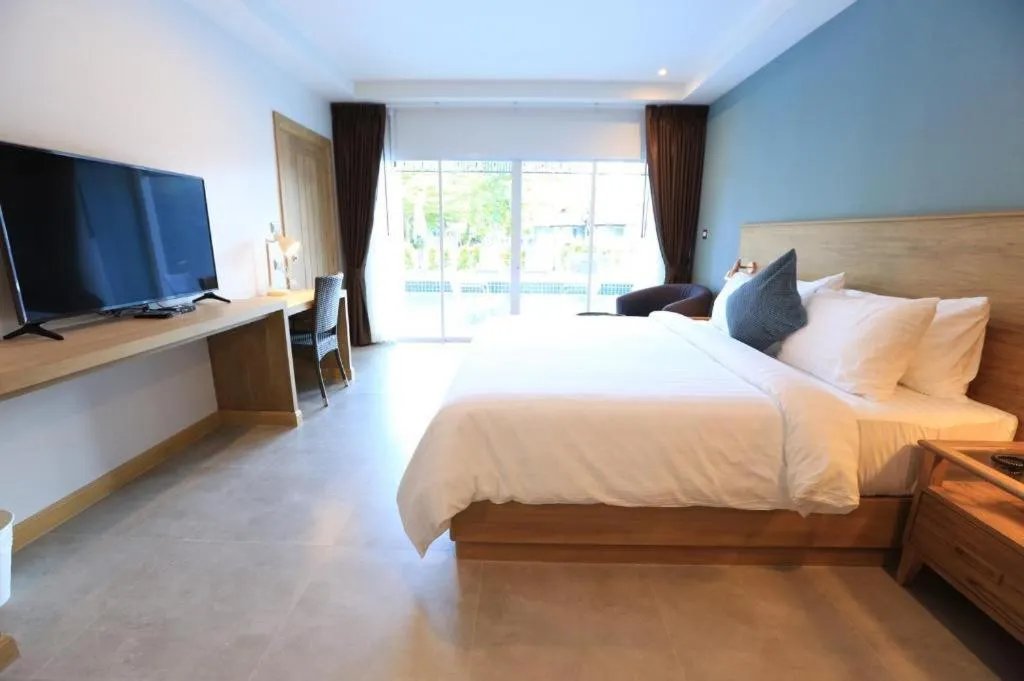 Bed in Amarin Resort